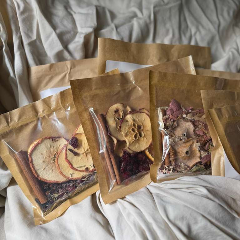 TRULY CLEAN LIVING™ SEASONAL SIMMER POT KITS COLLECTION